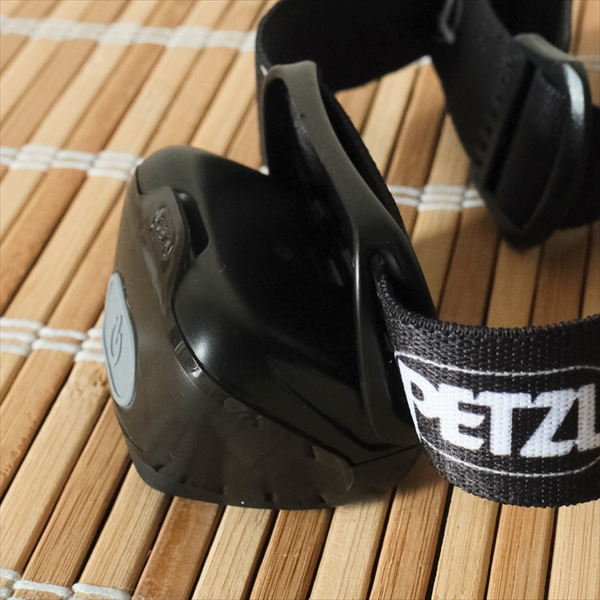 97％以上節約 Petzl ペツル ヘッドライト LEDライト アクティック E099FA00 ブラック www.misscaricom.com